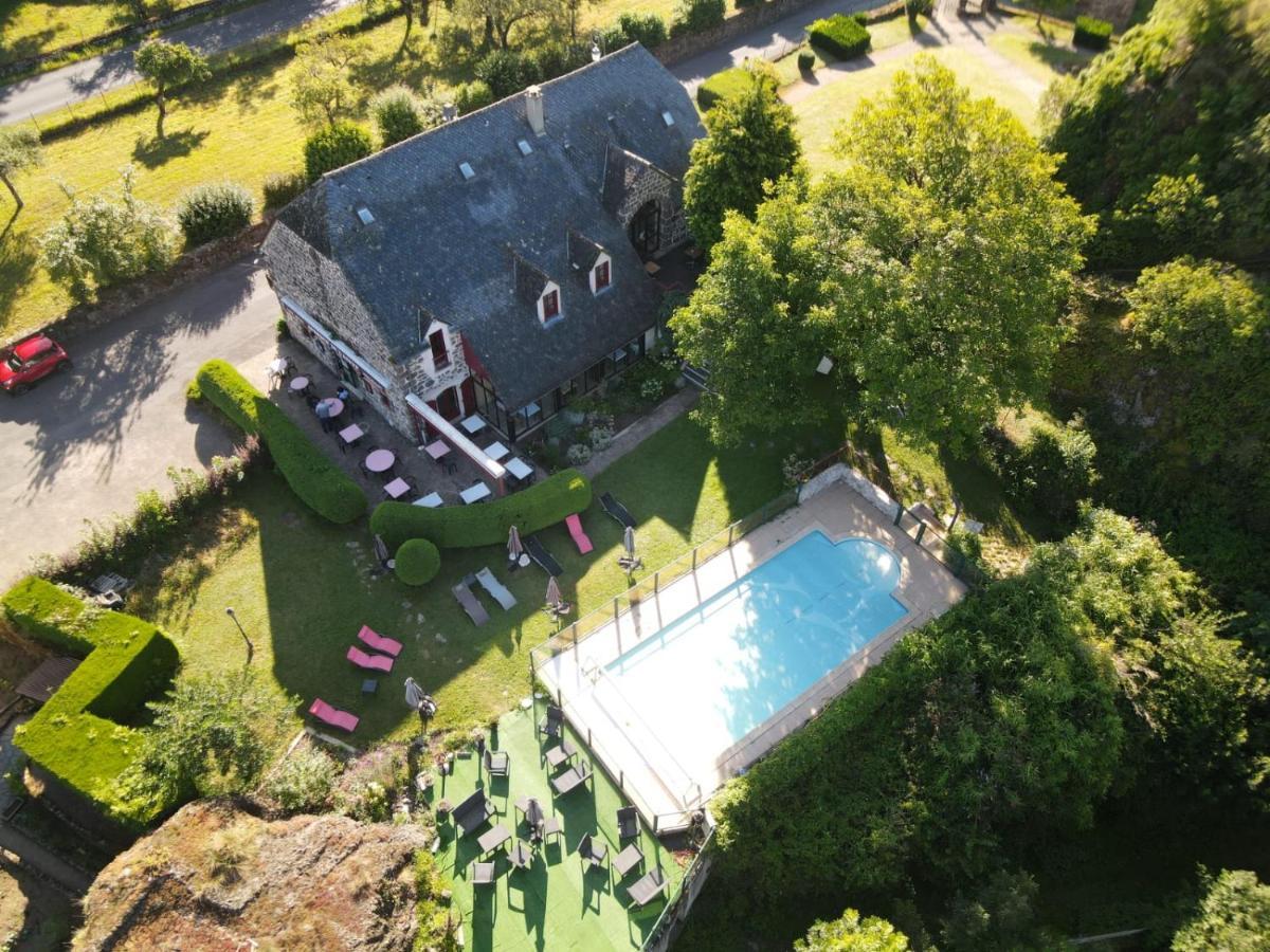 Auberge de l'Aspre Fontanges Exterior foto